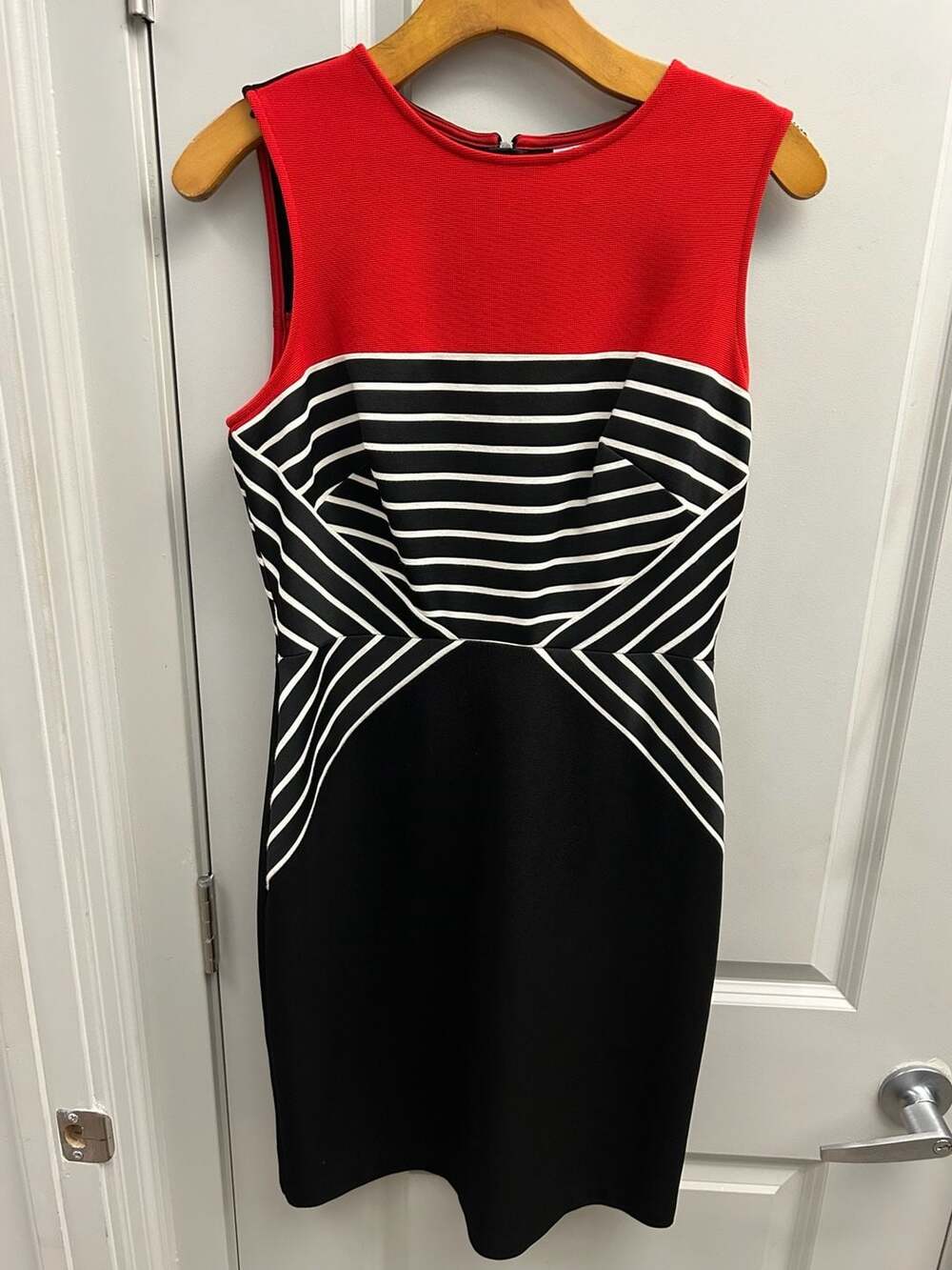 Julia Jordan Colorblock Stripe Sheath Dress Size 8 Red Black White